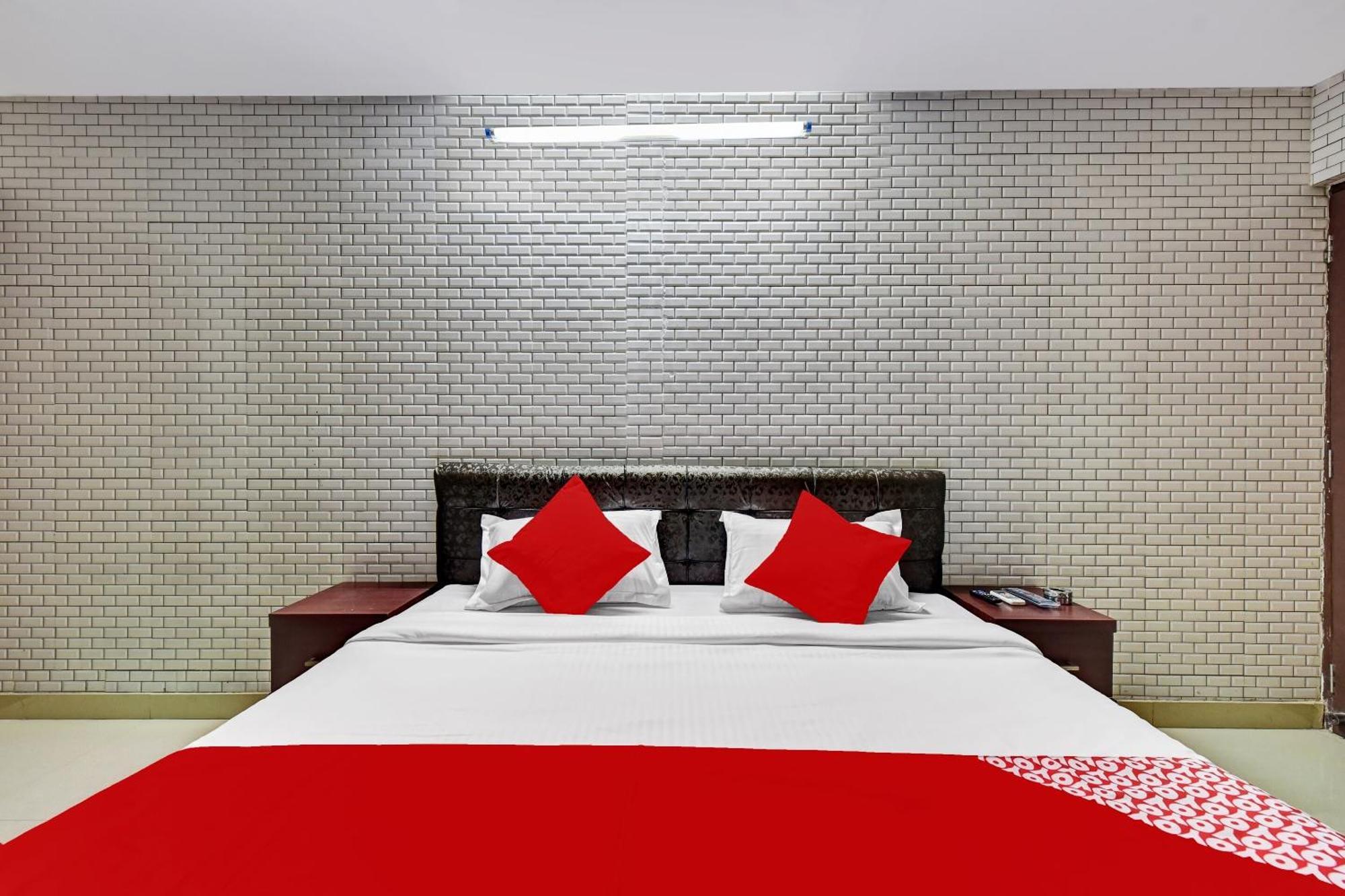 Hotel O Eleven Hotel & Banquet 코타 외부 사진