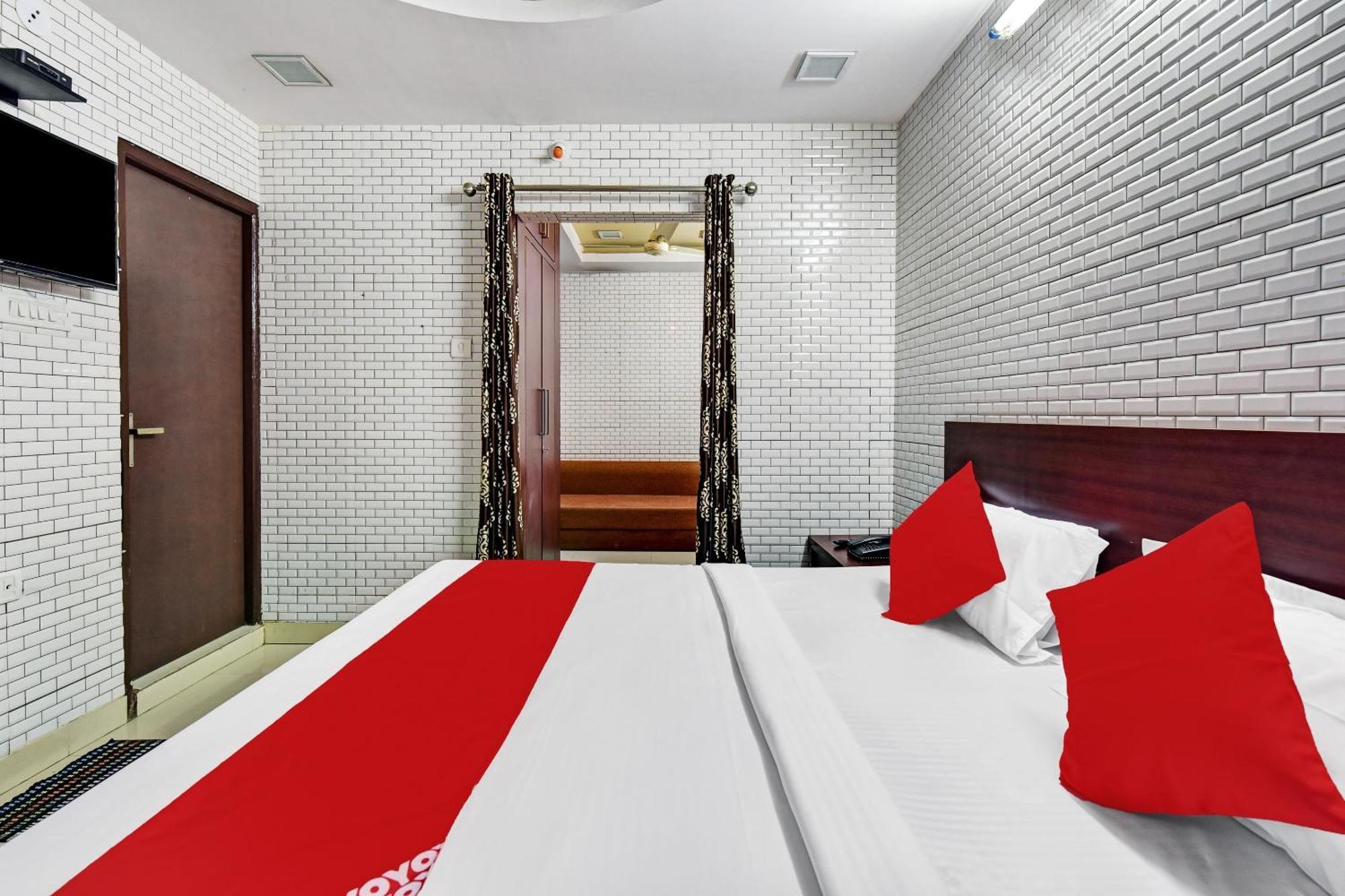 Hotel O Eleven Hotel & Banquet 코타 외부 사진