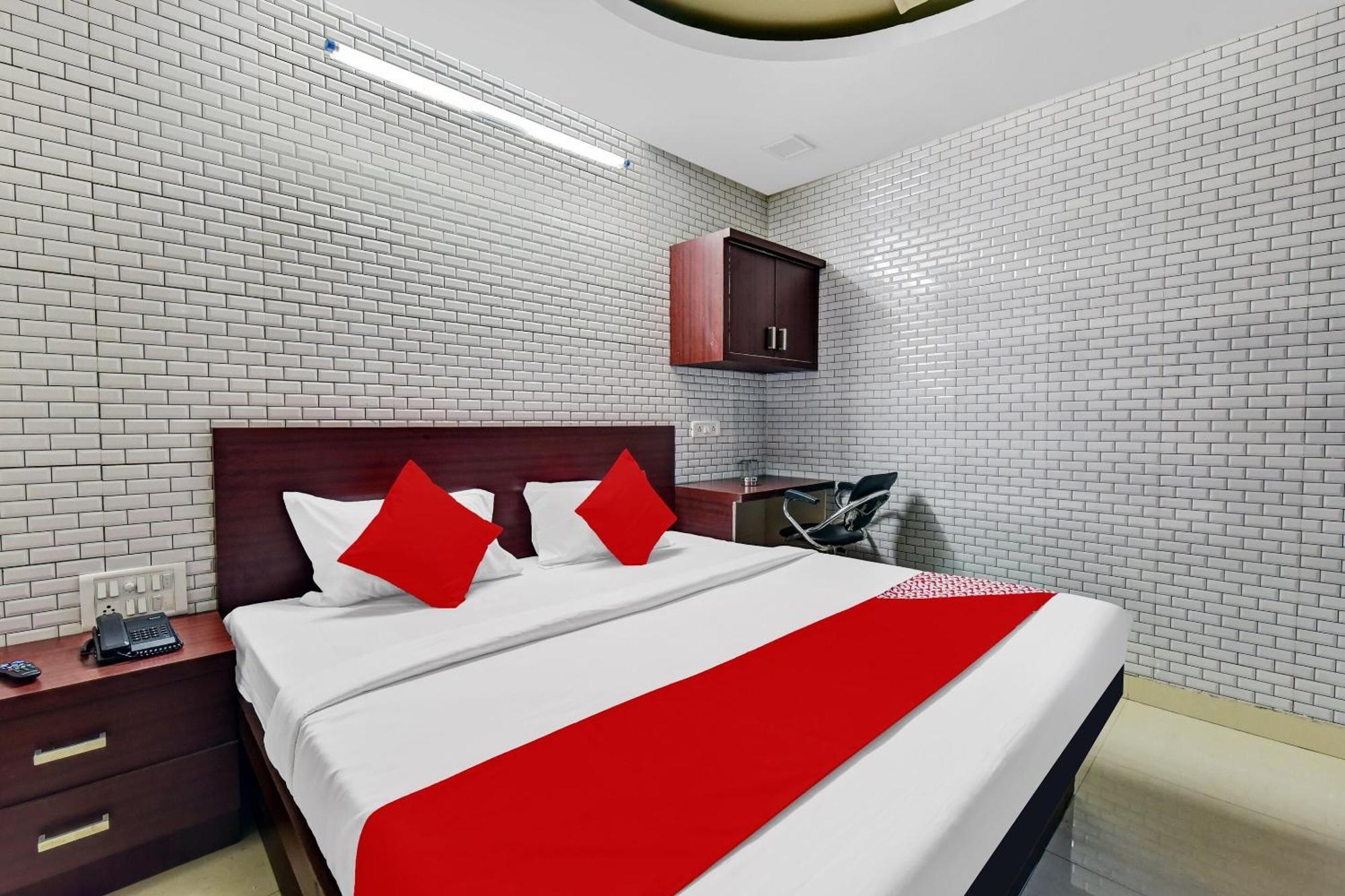 Hotel O Eleven Hotel & Banquet 코타 외부 사진